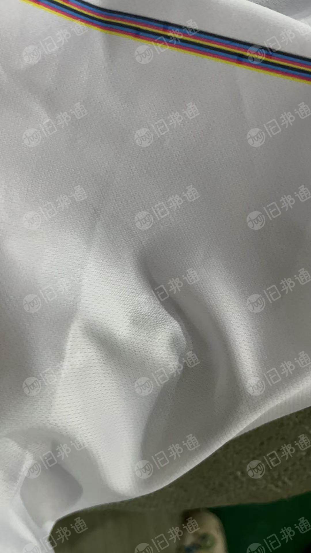 长期出售3D涤纶废布，涤纶边角料，针眼布，网眼布，每天出10-20吨左右