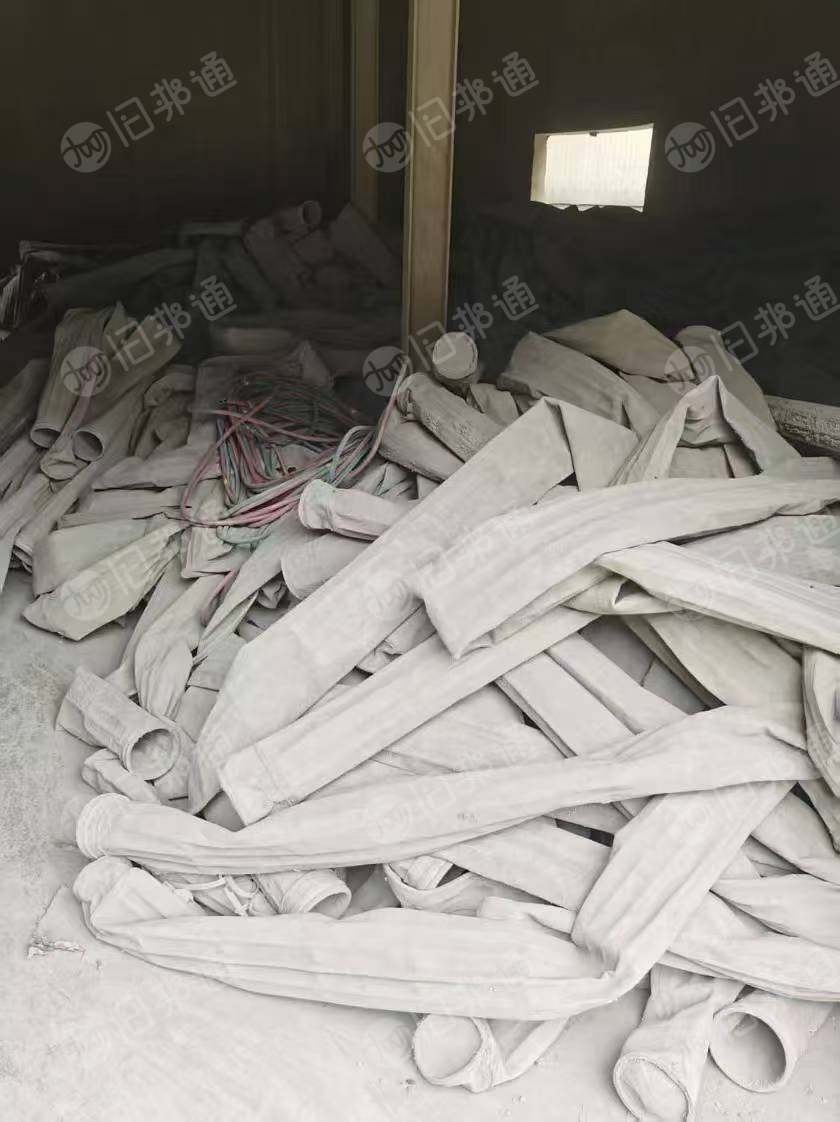 长期出售涤纶除尘袋，涤纶滤布，现货10多吨