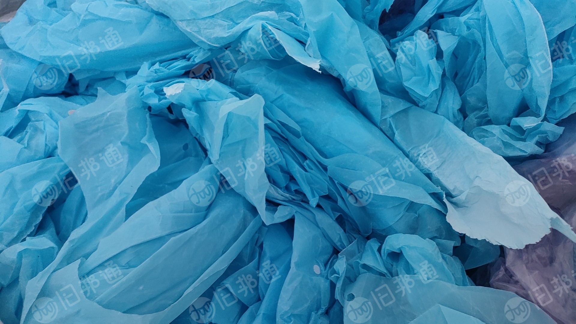 出售安全气囊里面的隔层料，下沉料，可以干造，现货60吨