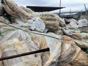 出售水洗废旧吨包，装过化工原料的，稍微有点味道，现货10吨左右