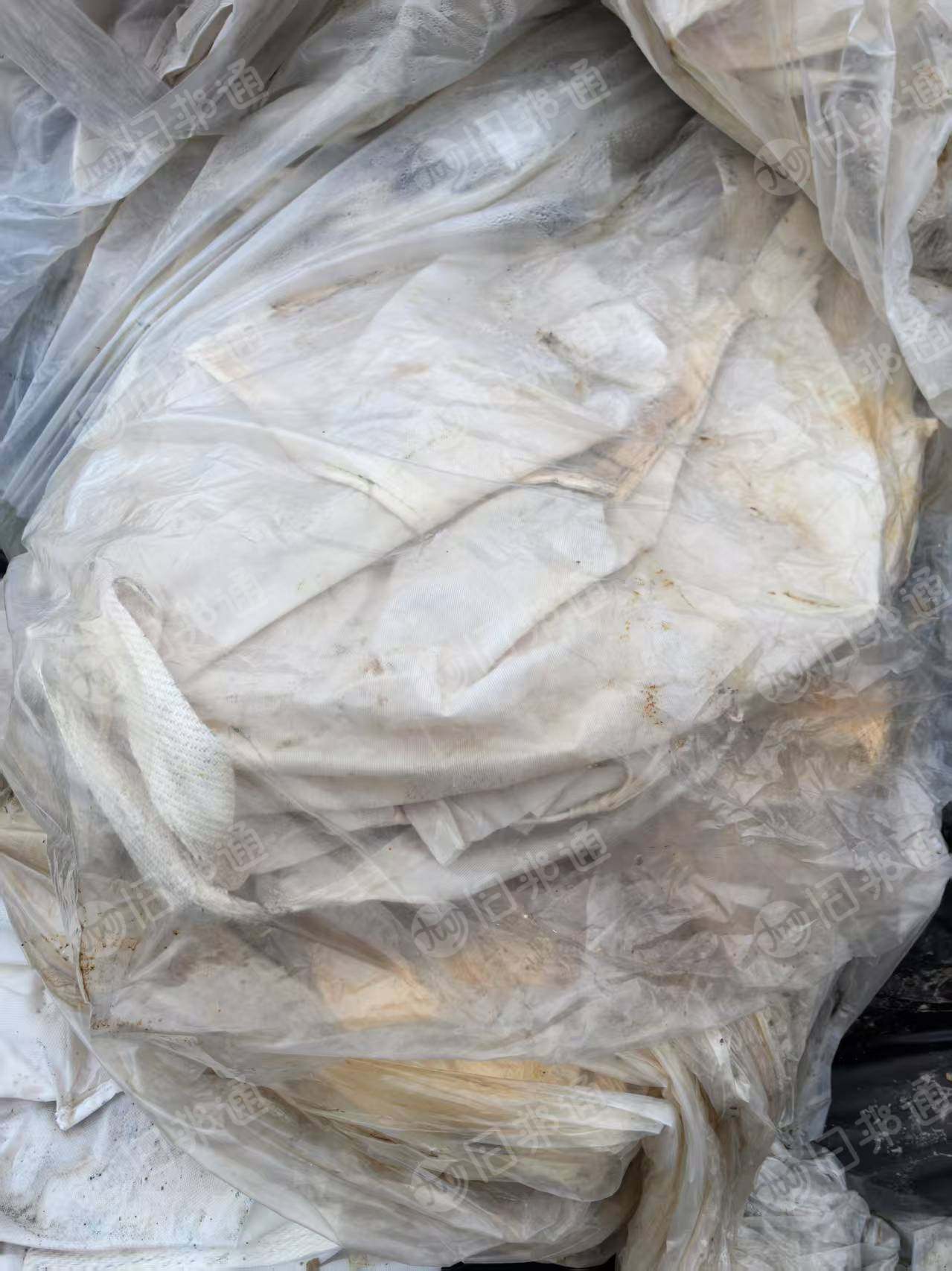 出售水洗废旧吨包，装过化工原料的，稍微有点味道，现货10吨左右