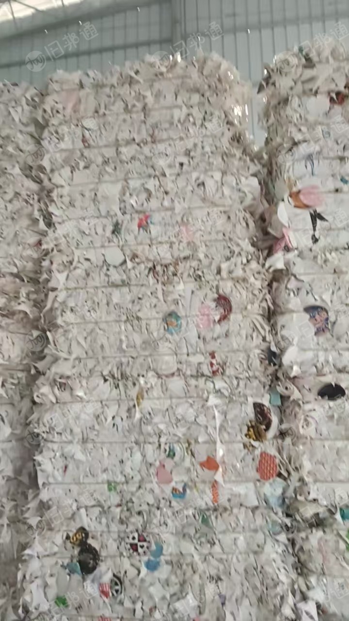 长期出售带膜的白卡纸边角料