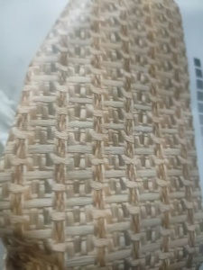 长期出售印花皮革,一等品,货在江苏无锡