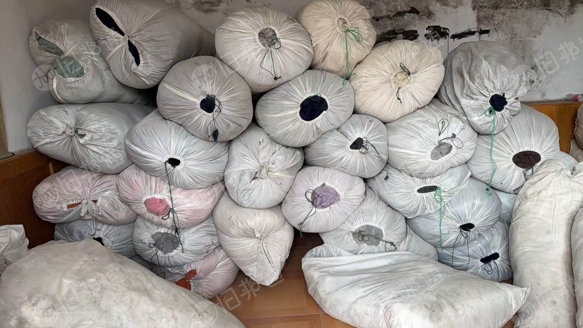 长期出售双面呢下脚料，羊绒废布，纯山羊绒废布，90毛，全毛都有