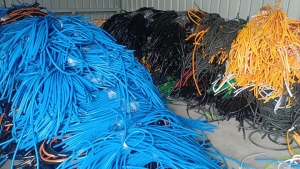 出售pvc水带，pvc线管，pvc料，现货二十吨左右