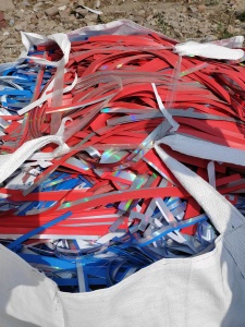 出售pvc复合料，磁卡厂下来的边角料，月供30吨