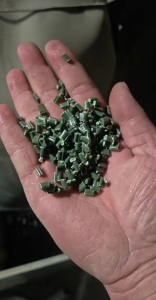 长期出售编织袋颗粒，过60-80目