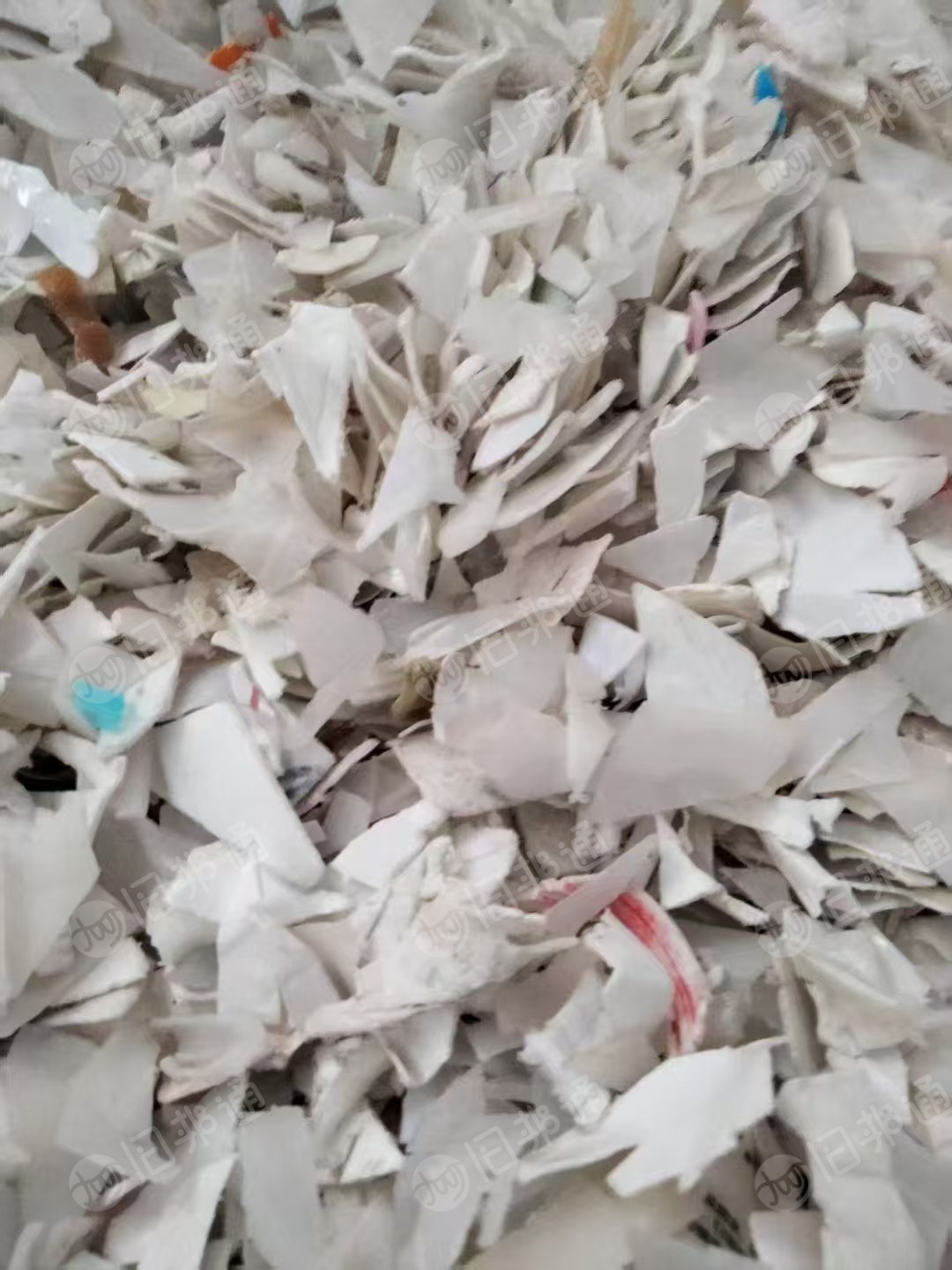 出售全漂日杂白丙破碎料，过漂曹甩干，月供150吨