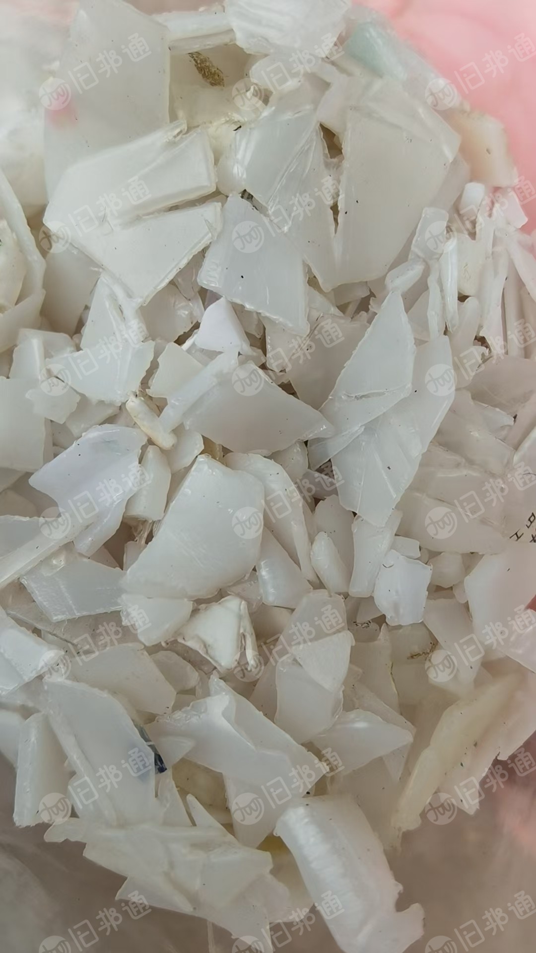 出售PE酱油壶破碎料，可直接上机造粒，现货三四十吨，海南海口