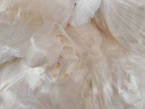 长期出售医用厂下来的软质PVC边料，透明磨砂都有