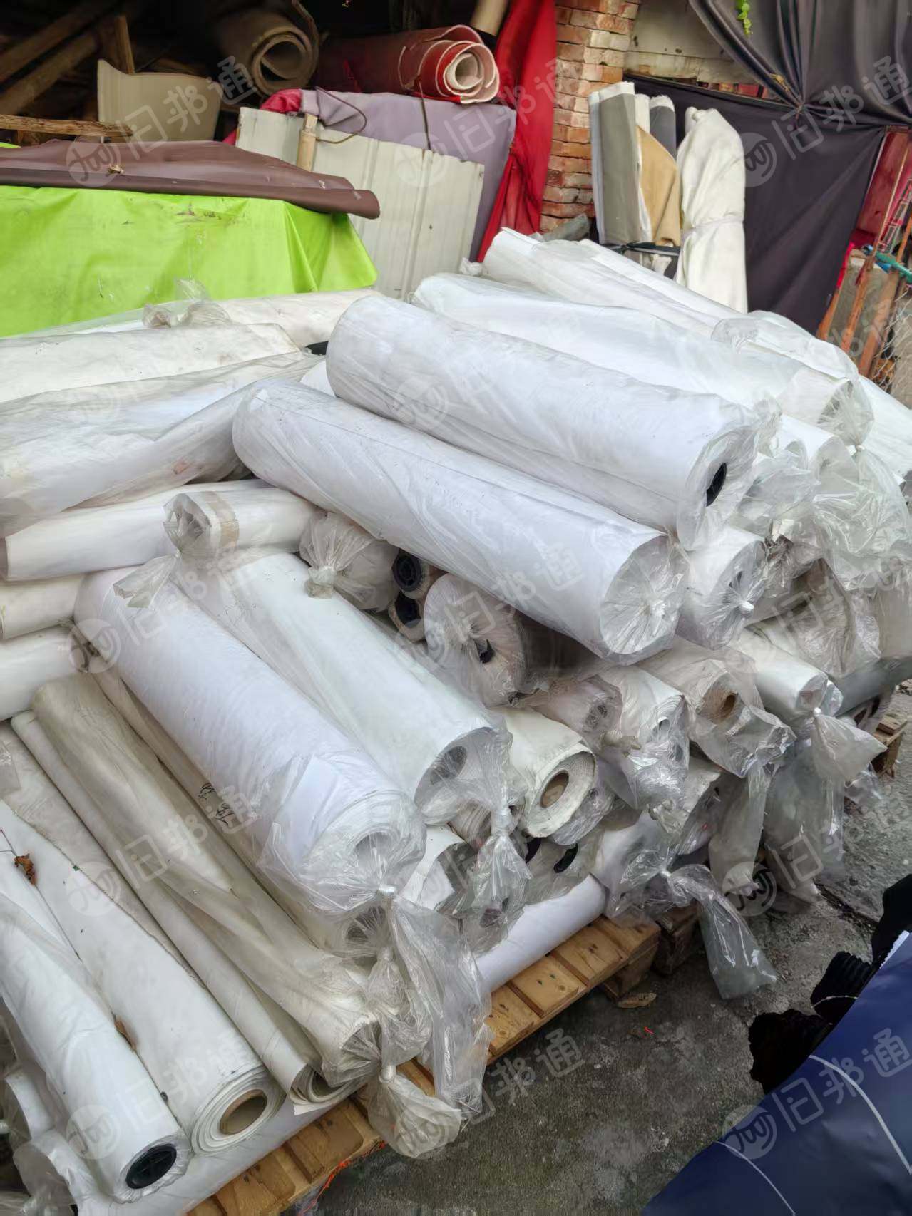 长期出售pe小卷布，pu卷布，白色广告布，总共15吨左右