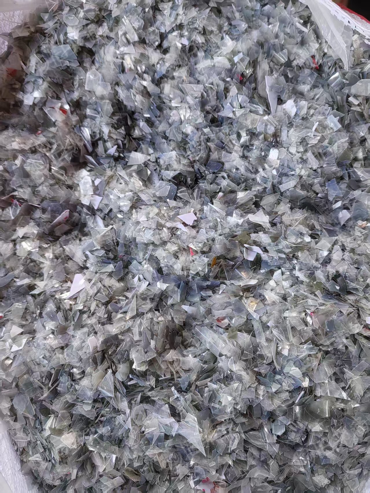 出售铝合金包装膜破碎料，铝材膜破碎料，可磨粉或造粒用，现货20吨