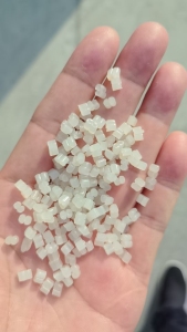 长期出售PP餐盒颗粒，过100目