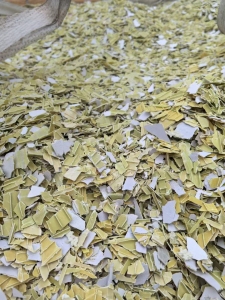 长期出售黄石塑破碎料，塑钢破碎料，扣板破碎料