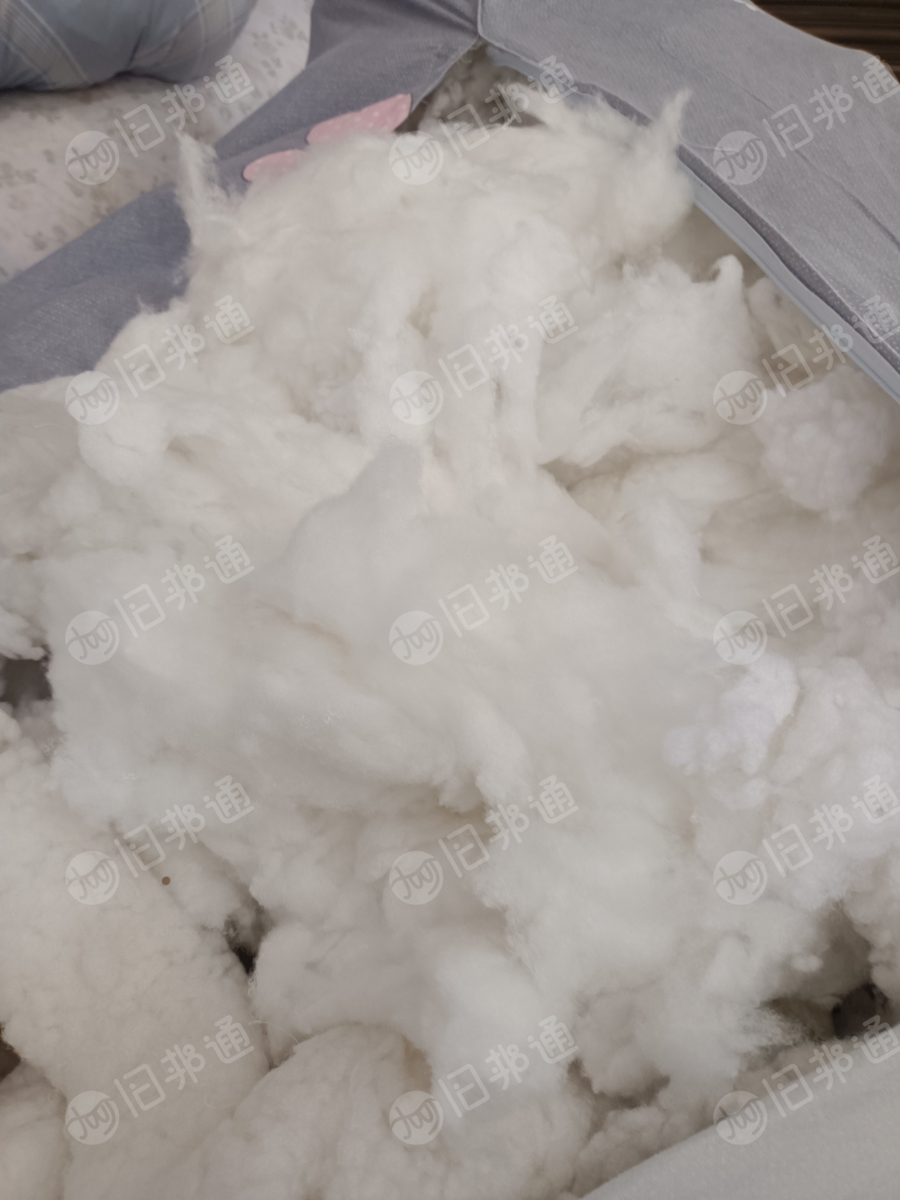 长期出售棉被统货,剥了皮的丝绵被,娃娃棉等