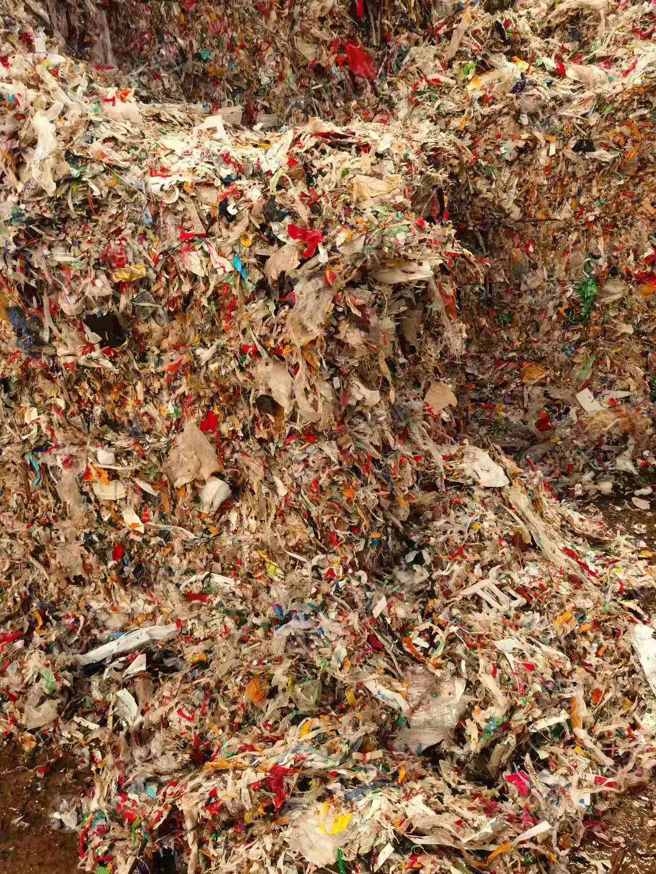 出售纸厂废塑料，清洗过一遍含水30左右，月供1000吨