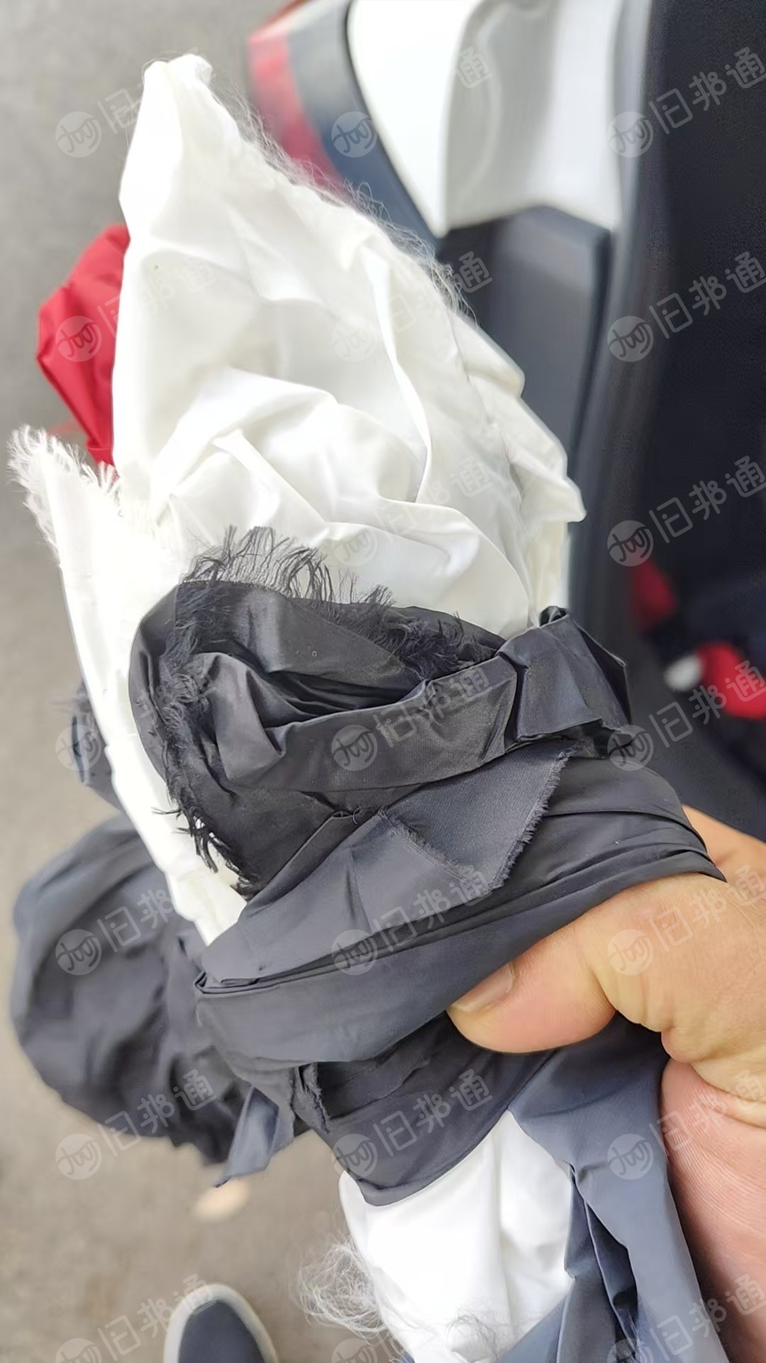 长期出售锦纶废布，颜色都混在一起卖，  每个月10多吨，厂在江苏苏州