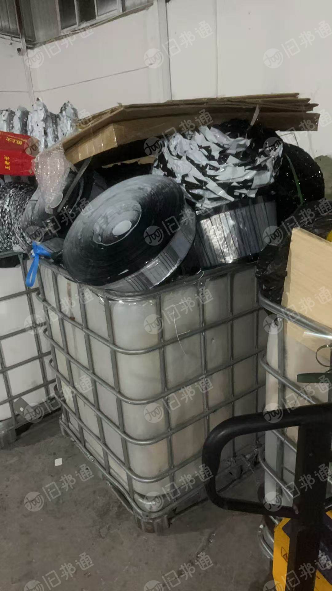 长期出售pet卷膜废料，PET膜废料