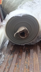 长期出售PET膜废料，无胶PET膜