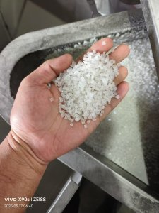 长期出售白色pp无纺布颗粒,PP颗粒,250目,现货有30吨,货在河北邯郸