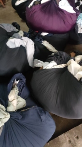 长期出售纯尼龙废布,尼龙边角料,现货一二十吨