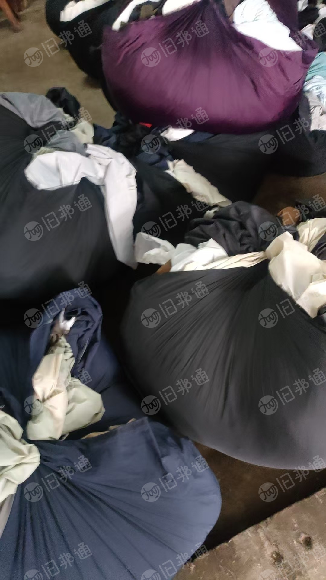 长期出售纯尼龙废布，尼龙边角料，现货一二十吨