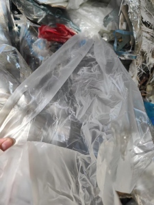 出售杂膜，塑料混合膜，一挂车装30吨左右