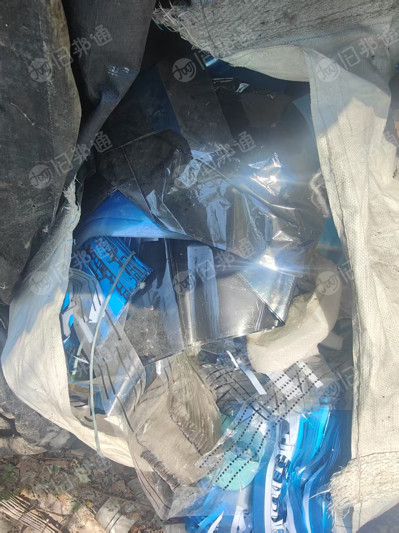 出售杂膜，塑料混合膜，一挂车装30吨左右