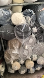 出售库存面料，还有三四吨，欲购从速