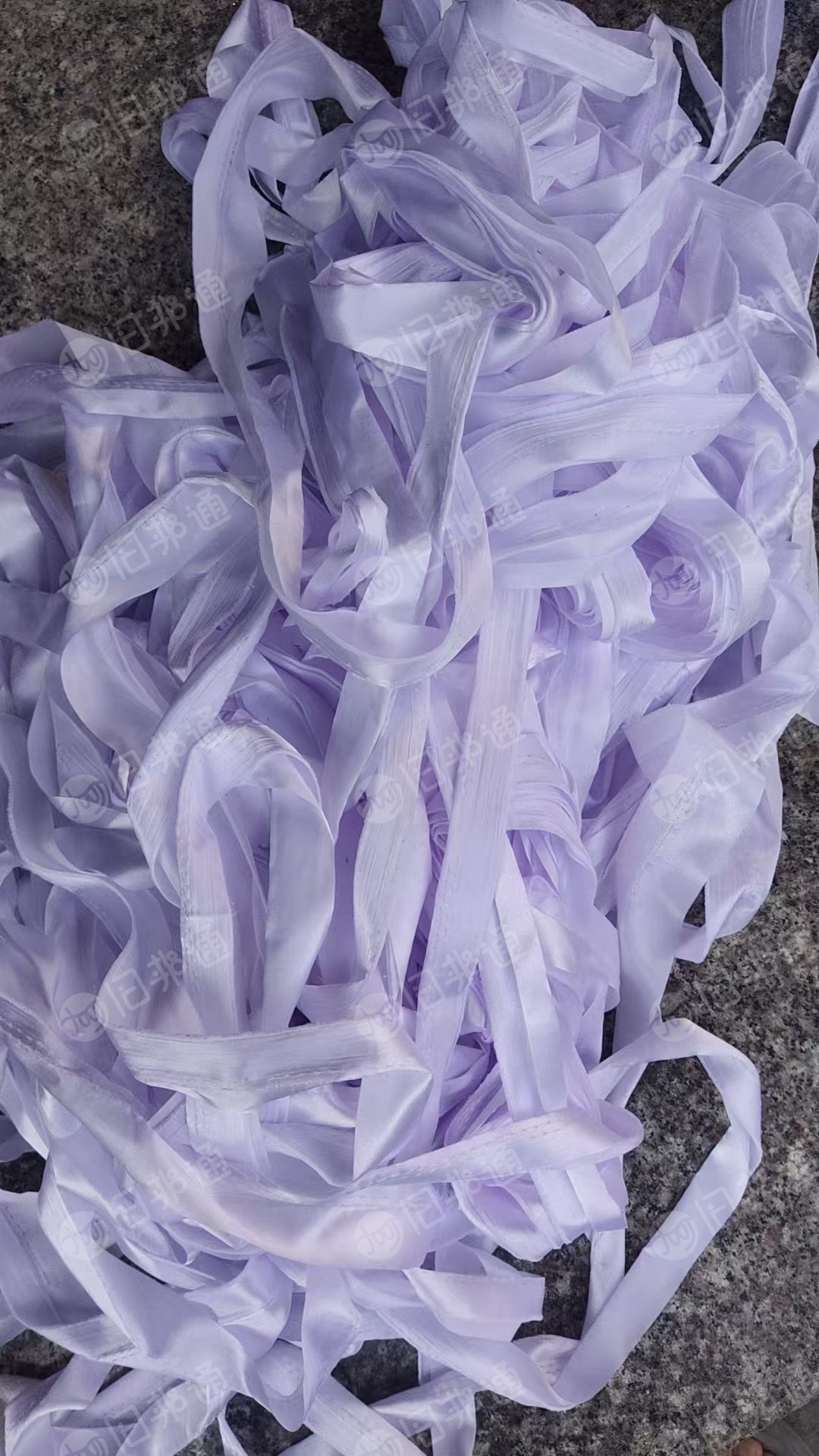 长期大量出售服装下脚料，主要是涤纶，涤棉，棉。毛绒，皮革