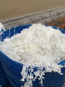 长期出售涤纶水丝，晾晒干之后才收起来，没有什么水分，够车就发走，货在福建泉州晋江