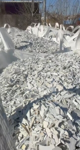 出售PVC塑钢破碎料，现货一挂