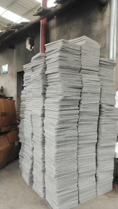 出售空心板毛料，全部是这种灰白的，现货13吨