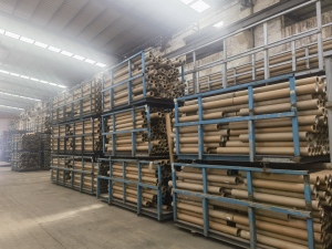 长期出售3寸二手纸管，厚度1.2cm，长度1m~2.5m