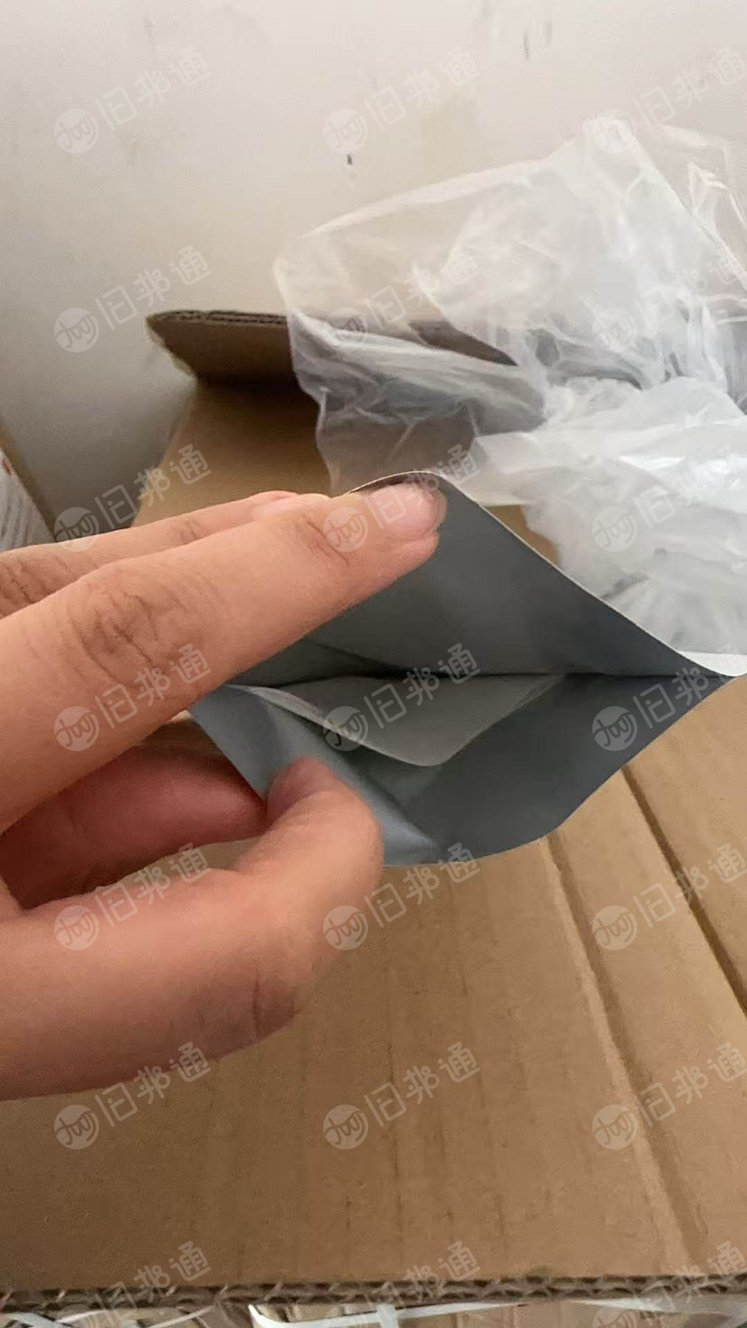 出售面膜库存货   无纺布加铝壳