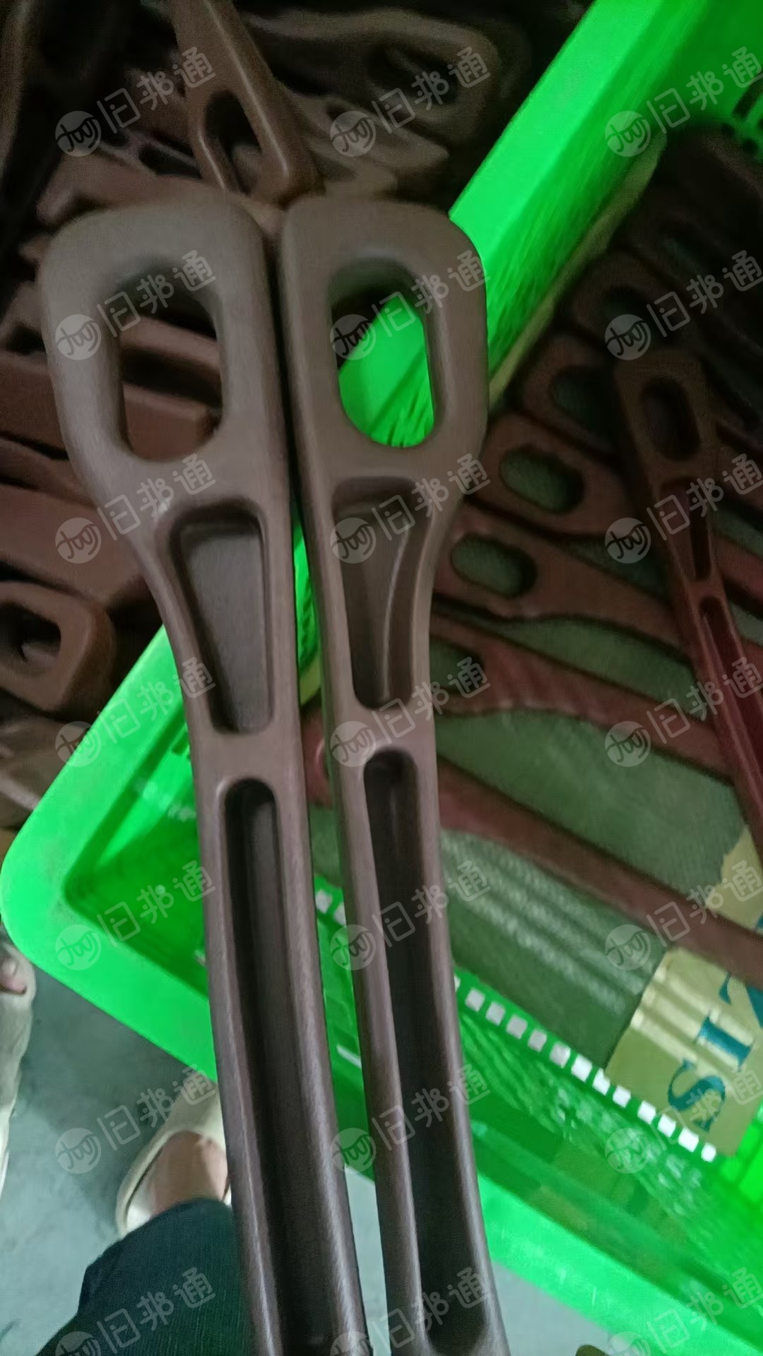长期大量出售EVA发泡废料  ，一个月有三车