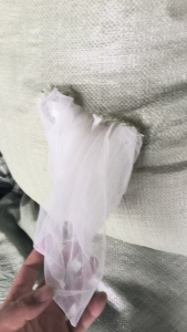 长期出售白色的窗帘布，窗帘纱，涤纶废布，现货9.6米一车