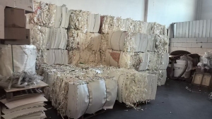 长期出售小花口杯纸边角料