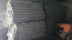 长年回收pvc革吹毛料，毛毛料，一个月需要150吨