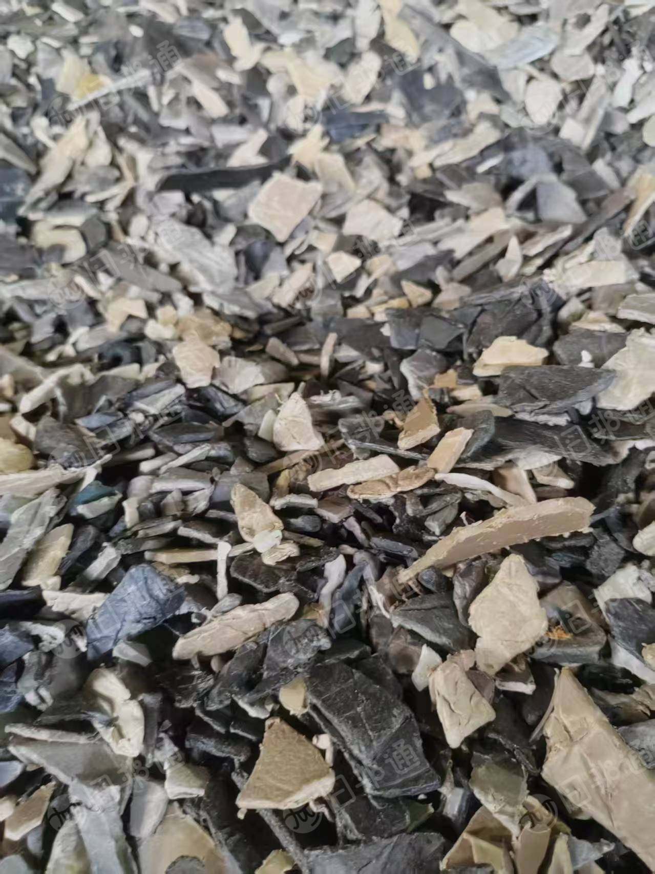 长期出售PP汽车内饰破碎料
