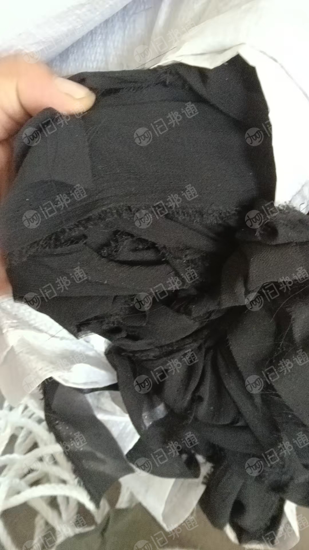 长期大量出售涤纶废布，涤纶拉丝布，现货两千吨左右