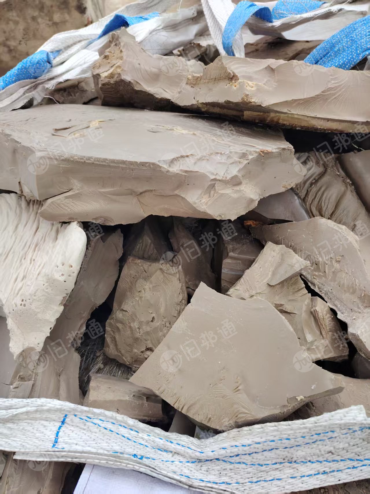 求购预聚釜浆块，终聚釜浆块