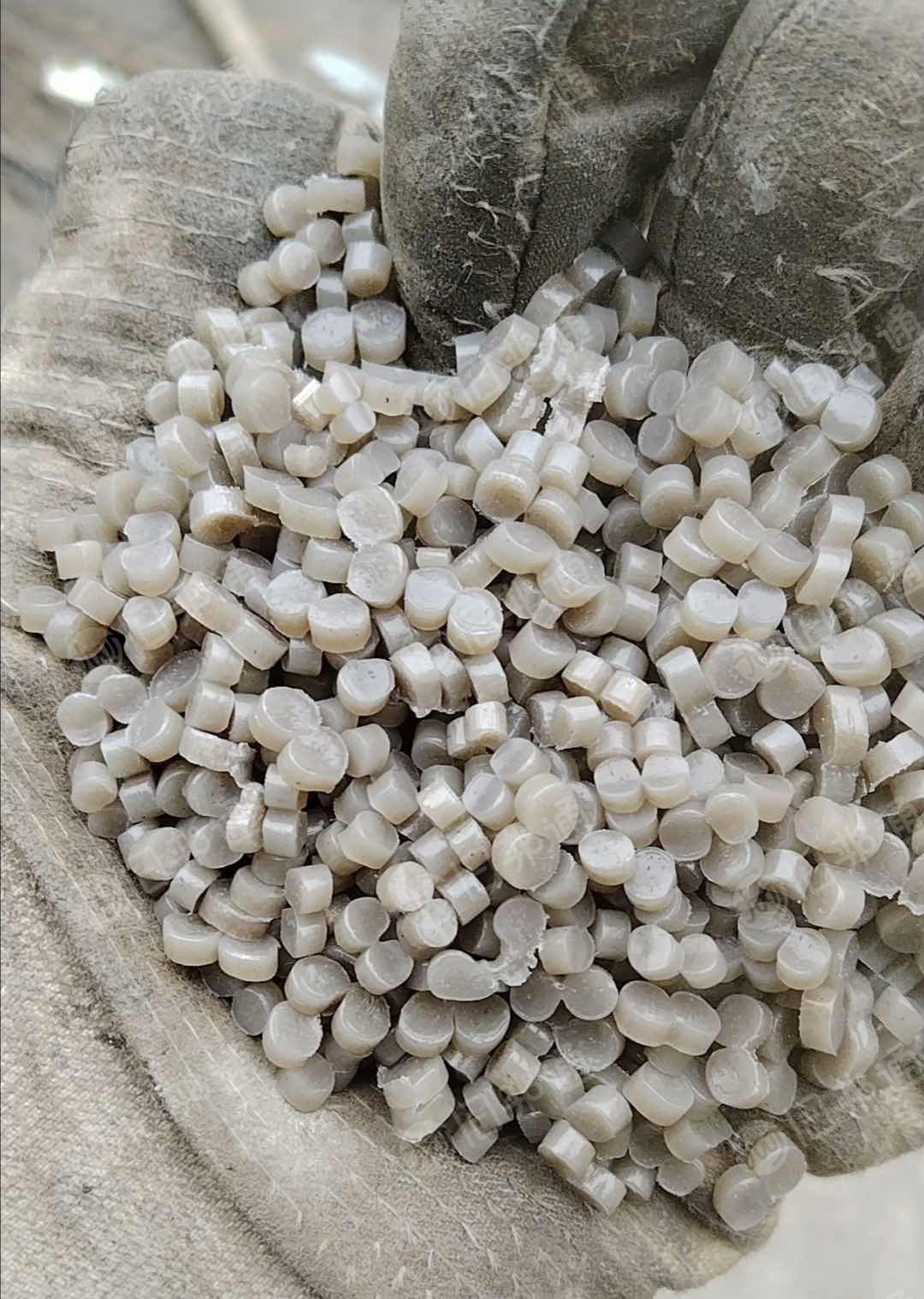 出售EPE珍珠棉颗粒，大白二白都有，过100目