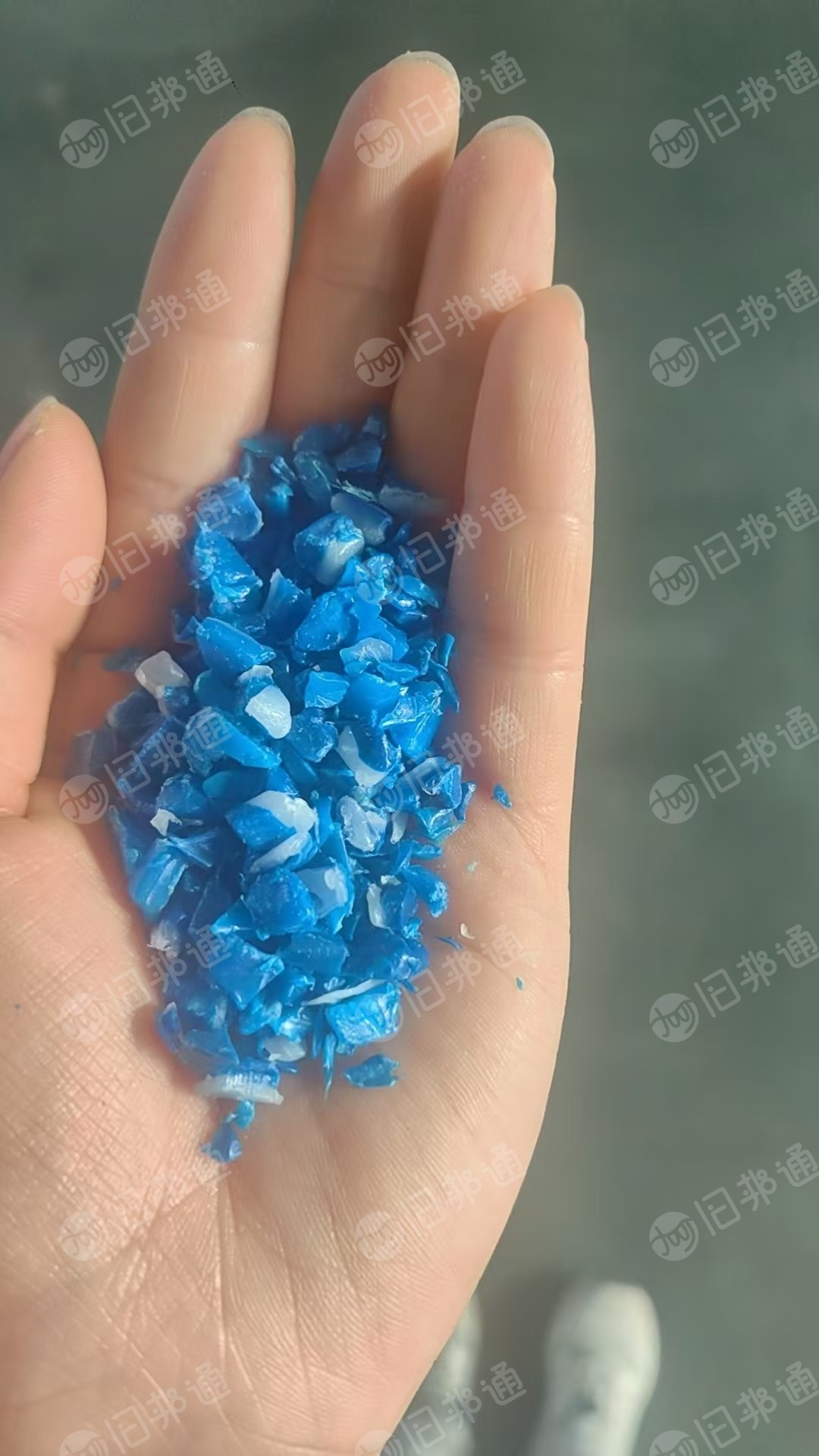 长期出售全漂大蓝桶破碎料，保证质量