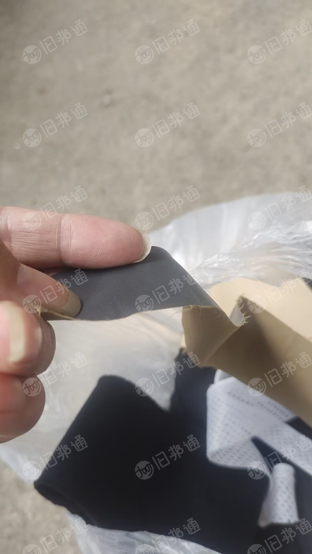 长期出售服装厂下脚料，丝绵，珍珠棉，纯棉，涤纶，氨纶 ，锦纶，PVC皮革也有，一个月有一百多吨