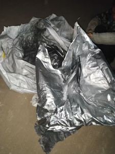 出售装电池粉下来的吨包，正极、负极的都有，月供10吨左右，含铝塑内胆