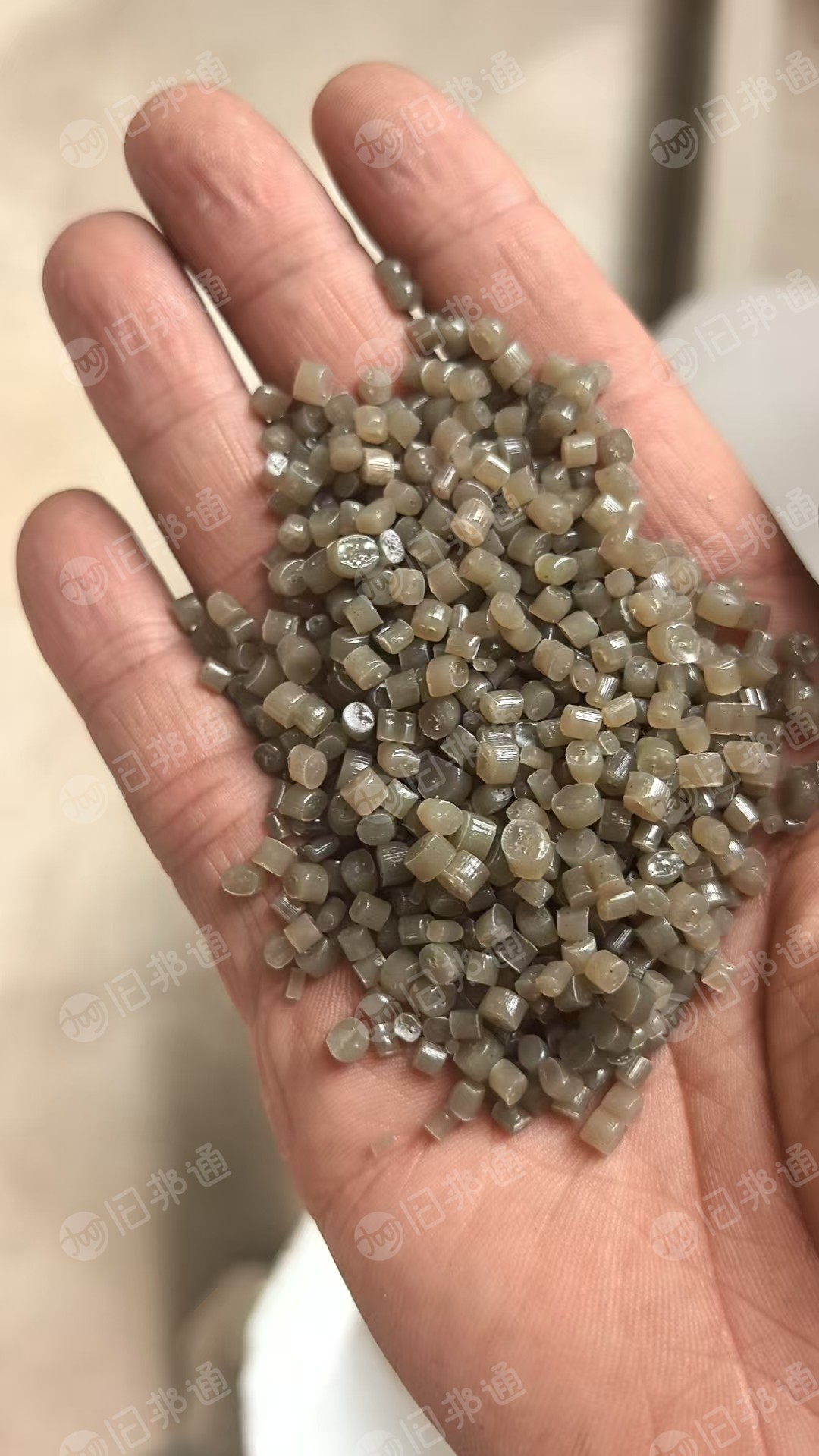 出售高压缠绕膜颗粒，水洗的，月供200吨