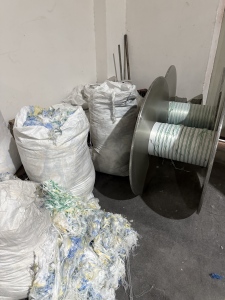 纺纱厂长期出售涤纶废丝，低弹丝，杂色，厂在安徽安庆