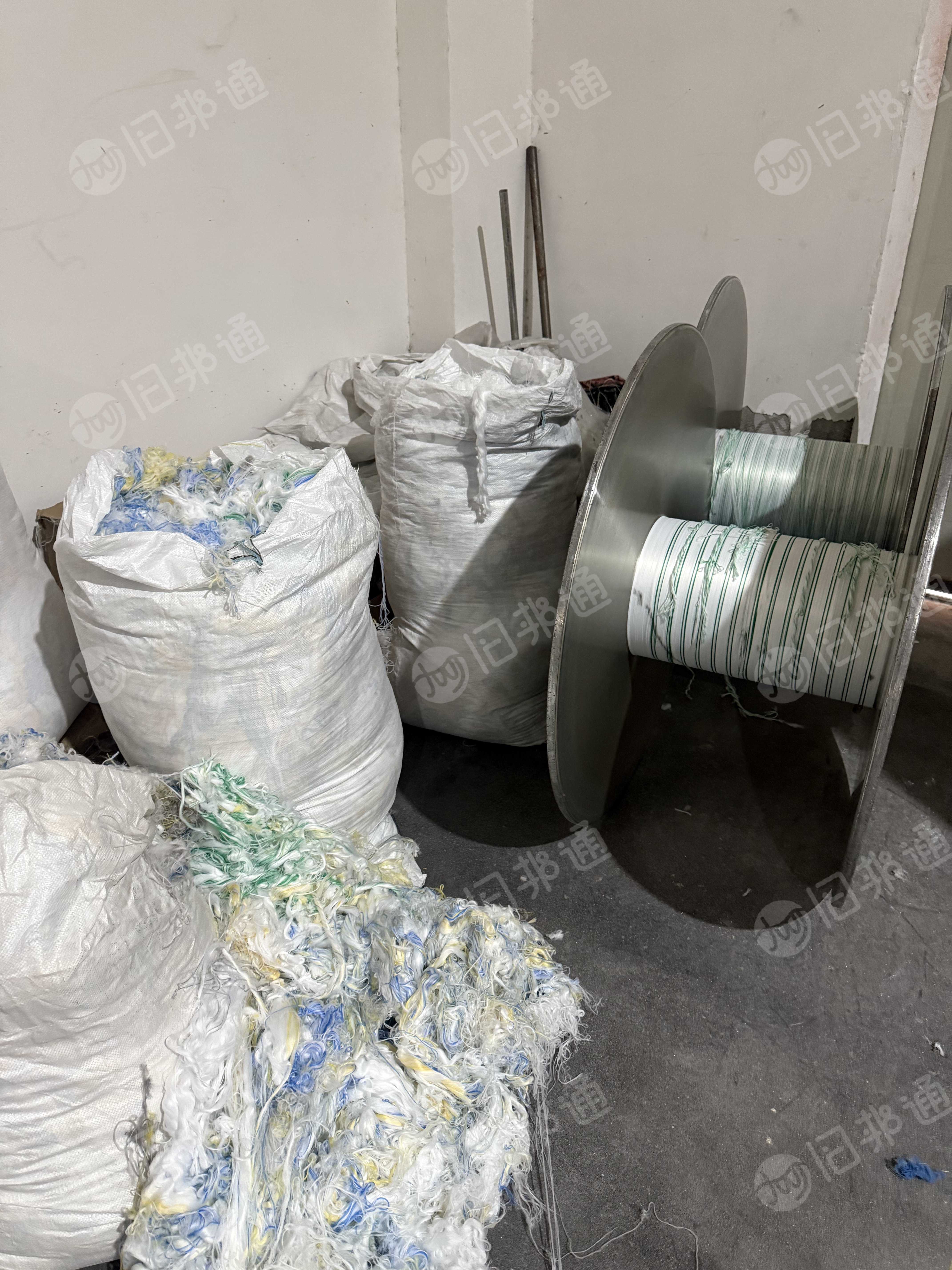 纺纱厂长期出售涤纶废丝，低弹丝，杂色，厂在安徽安庆