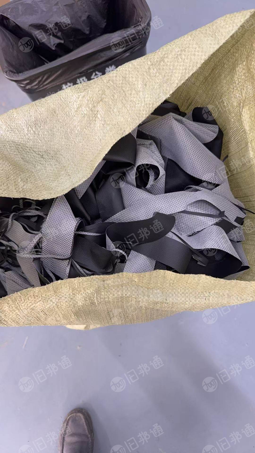 长期出售PVC人造革废料，PVC革边料